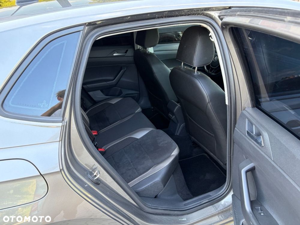 Volkswagen Polo 1.0 TSI DSG Highline - 17