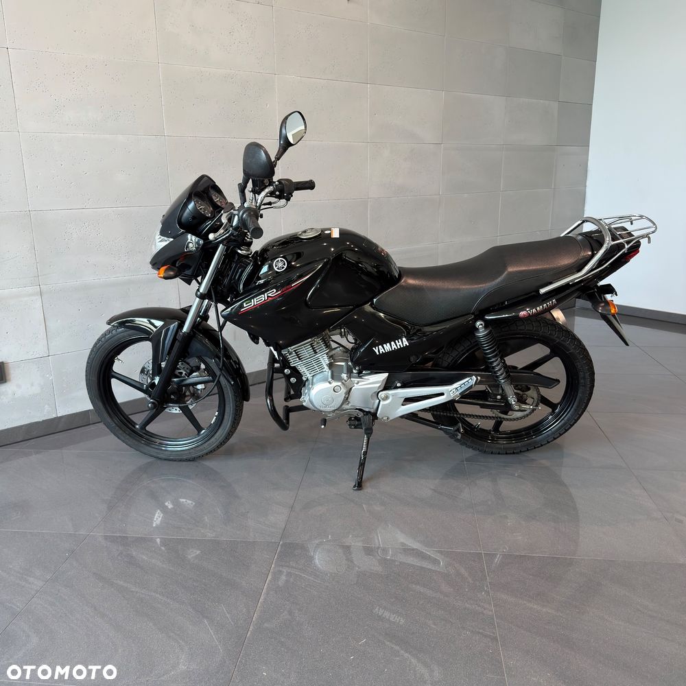 Yamaha YBR - 9
