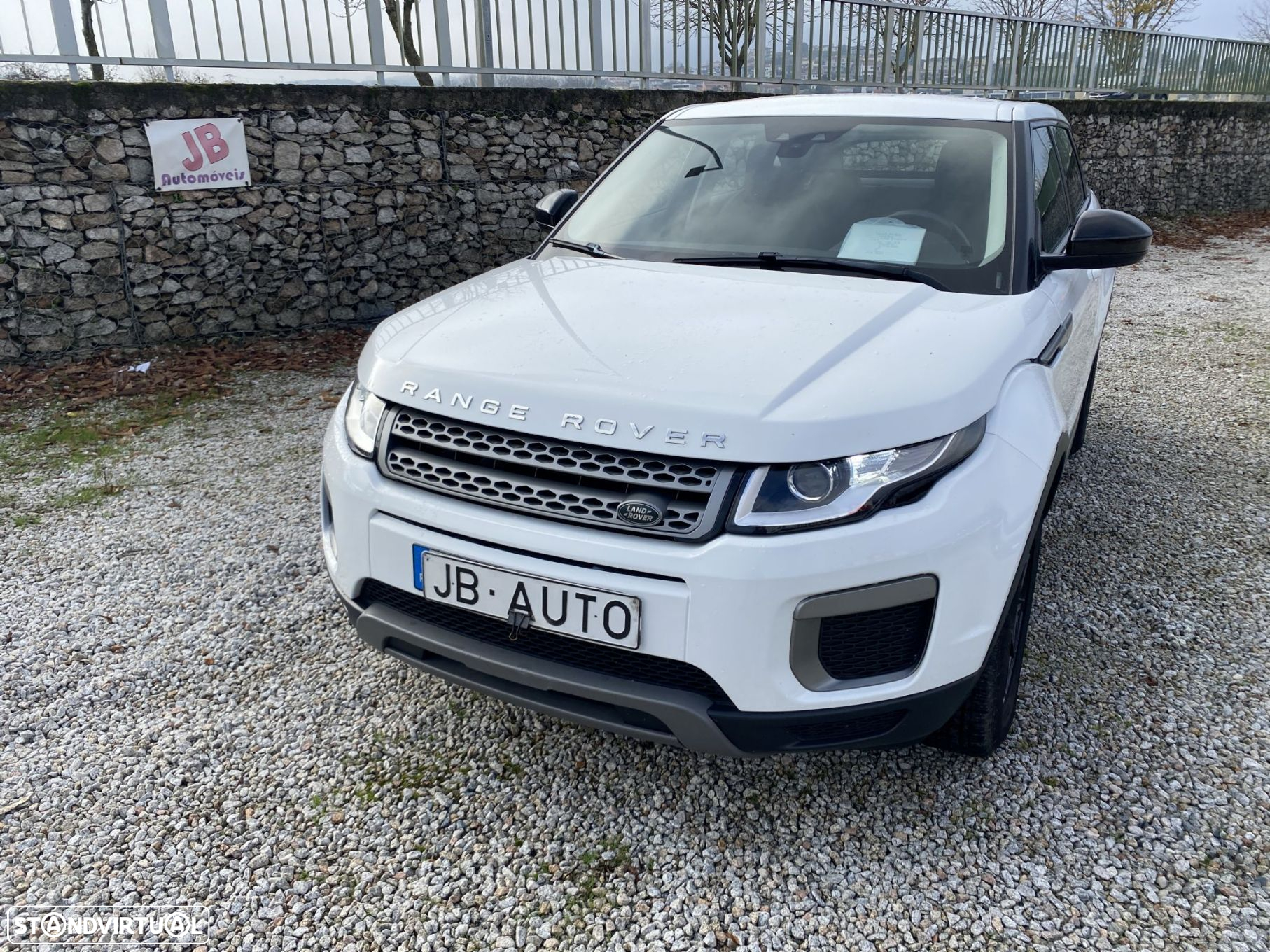 Land Rover Range Rover Evoque 2.0 eD4 SE - 2