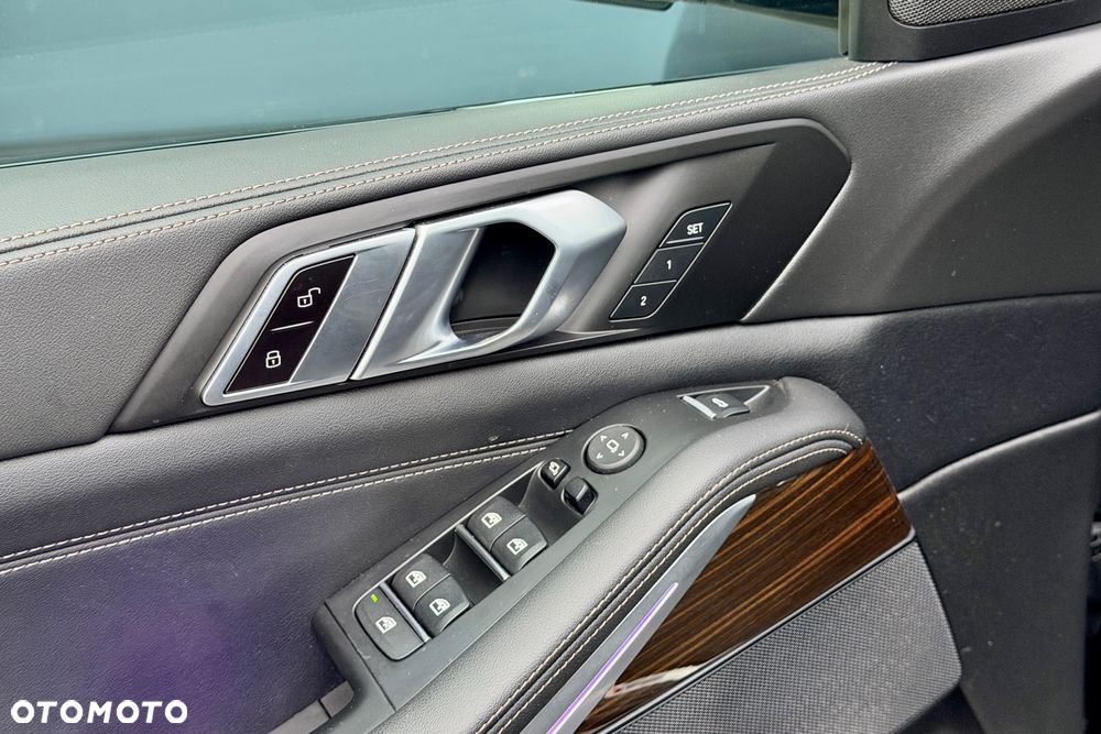 BMW X5 xDrive30d - 24