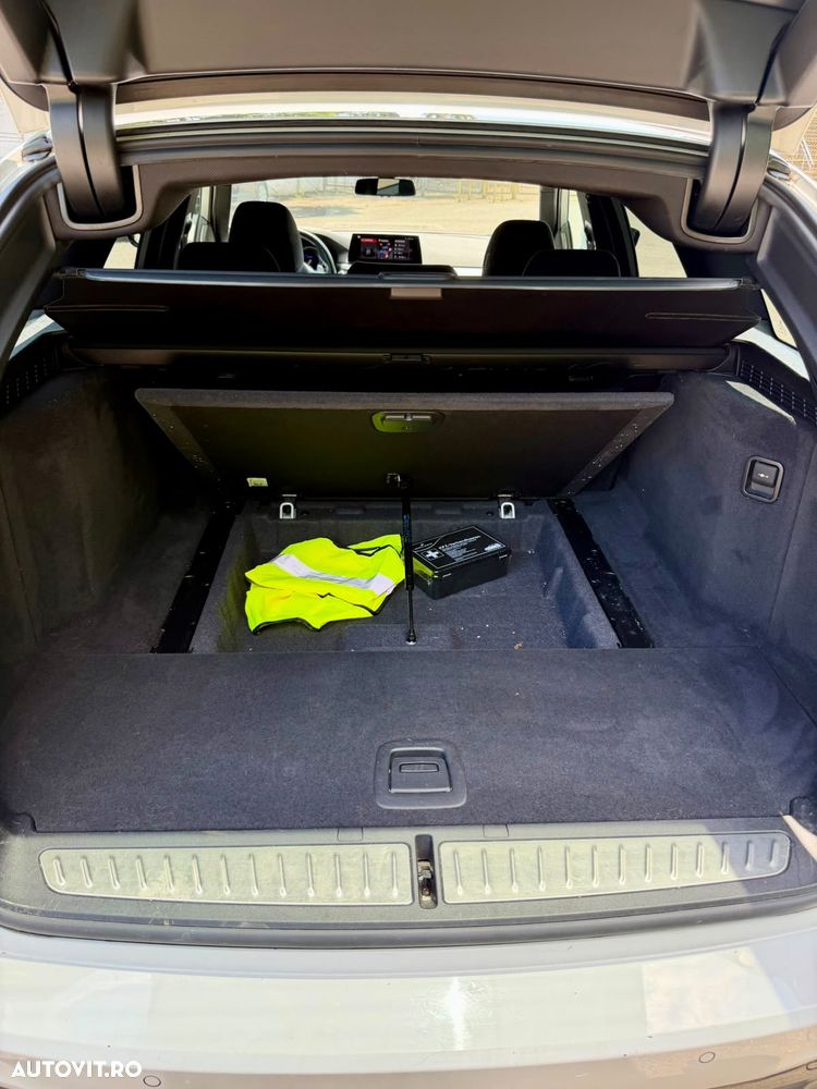 BMW Seria 5 520d AT - 27