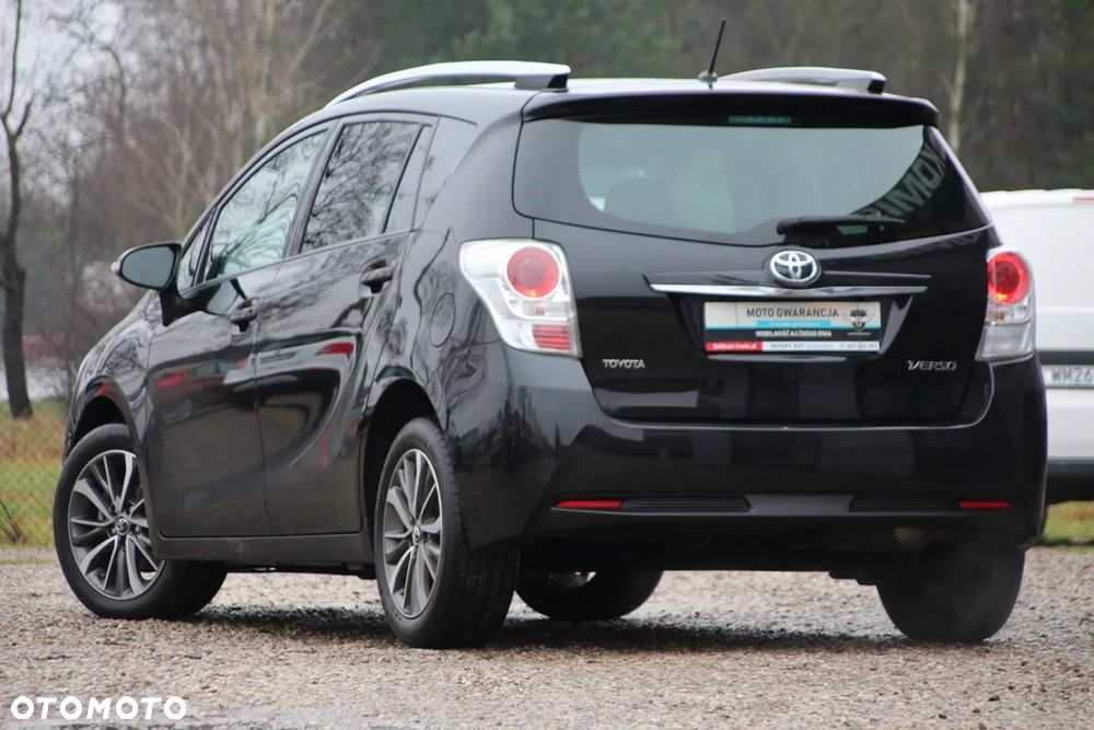 Toyota Verso 1.8 Sol plus NAVI 7os - 15