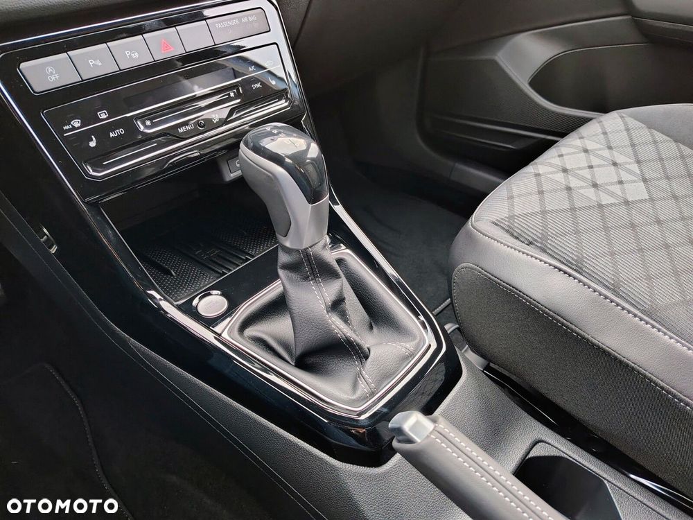 Volkswagen T-Cross - 16