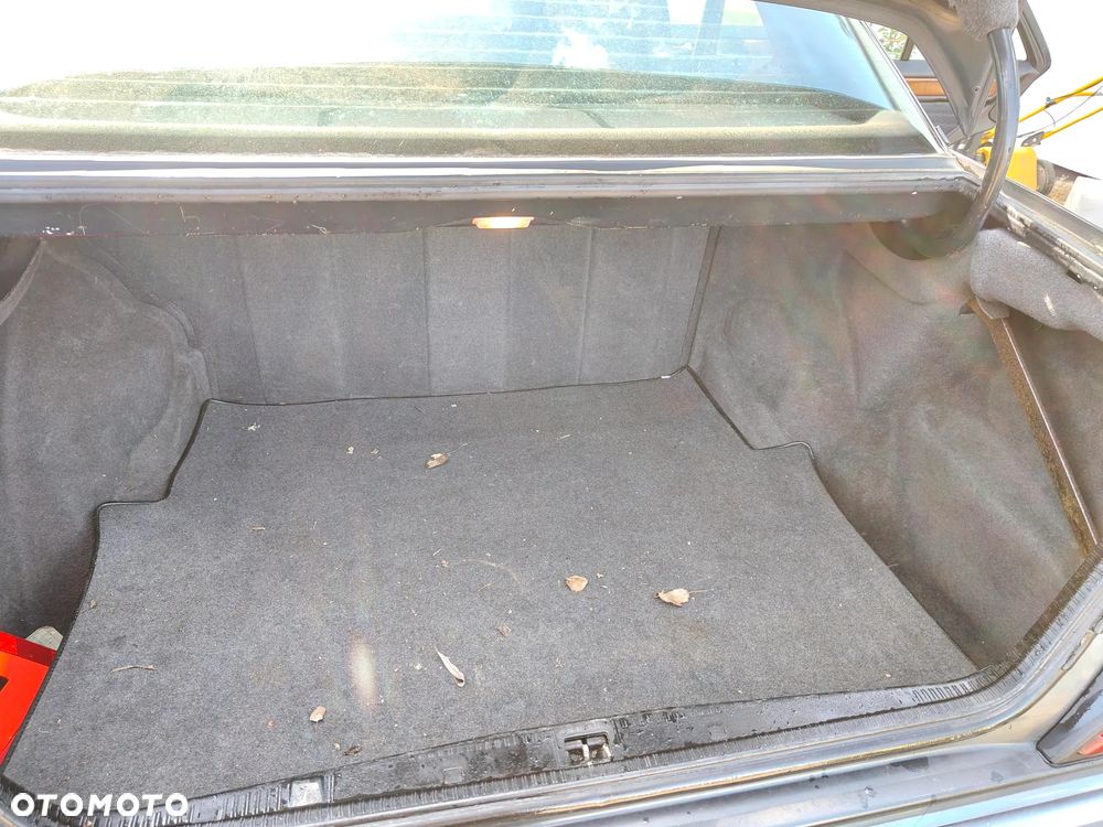 Mercedes-Benz W124 (1984-1993) - 9