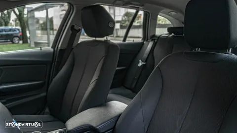 BMW 320 d Aut. Advantage - 13