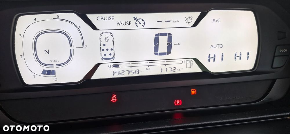 Citroën C4 Grand Picasso e-HDi 115 ETG6 Selection - 19