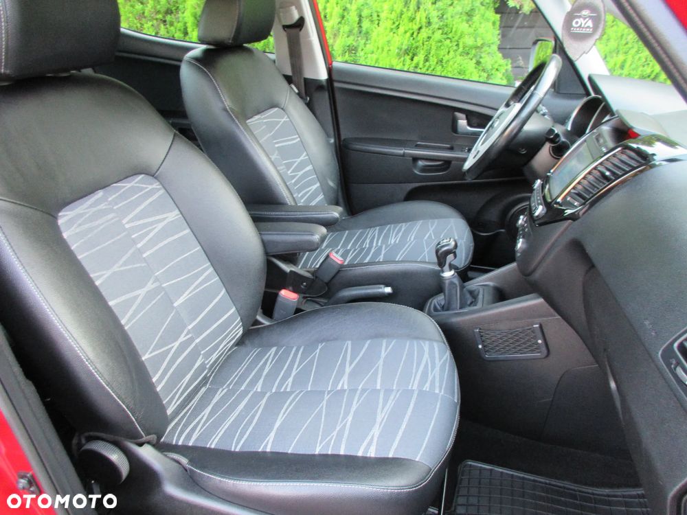 Kia Venga 1.6 CVVT Platinum Edition - 12