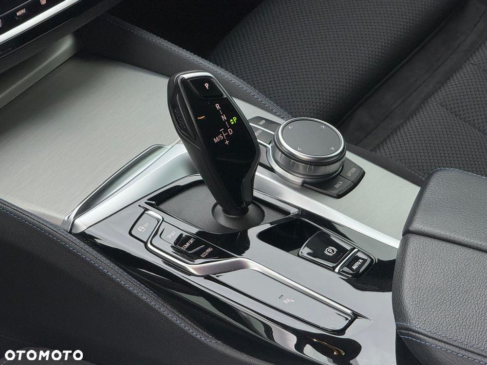 BMW Seria 5 520d xDrive M Sport Edition - 23