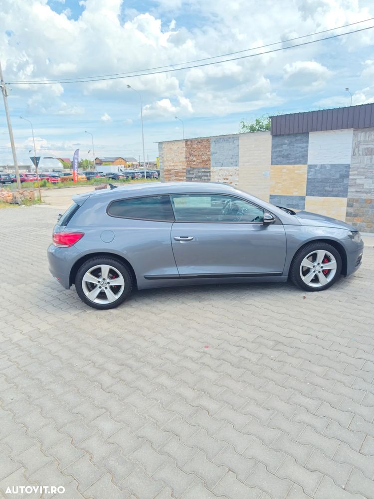 Volkswagen Scirocco 2.0 TSI - 13