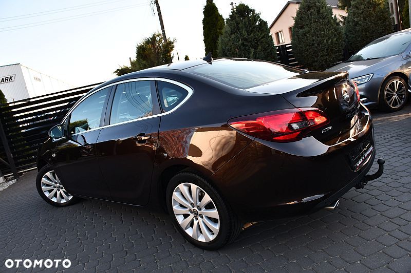 Opel Astra 1.4 Turbo Edition - 3