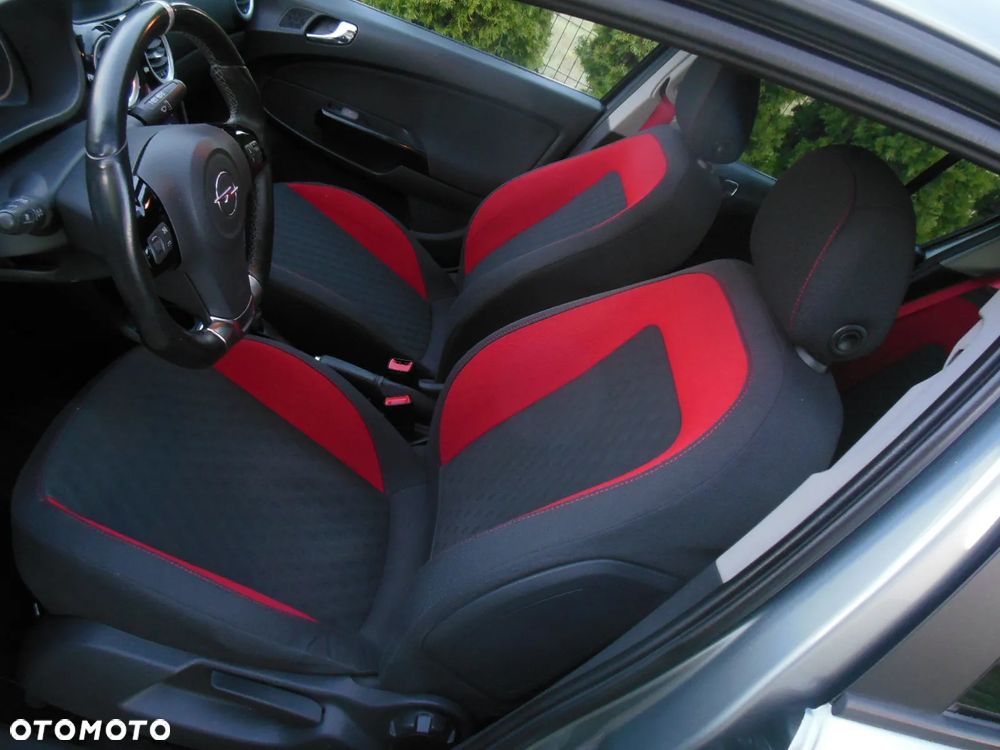 Opel Corsa 1.6 Turbo GSi - 11