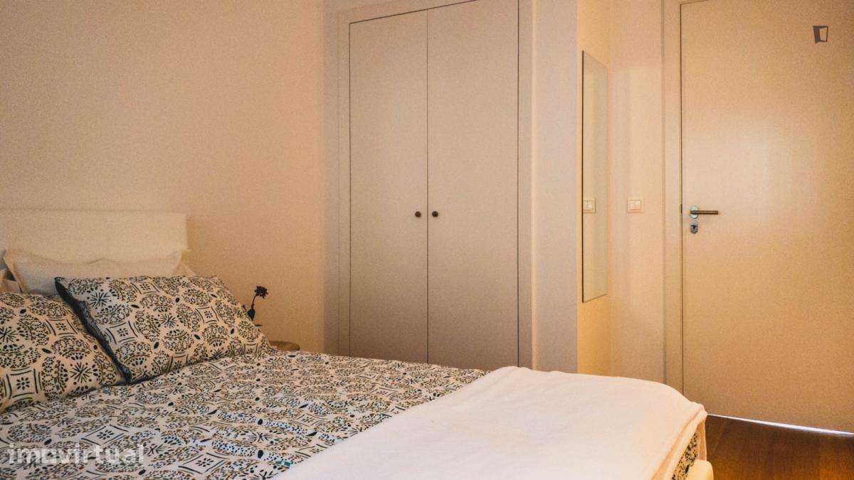 Apartamento com 1 quartos - localizado em Valbom Porto - Grande imagem: 5/9