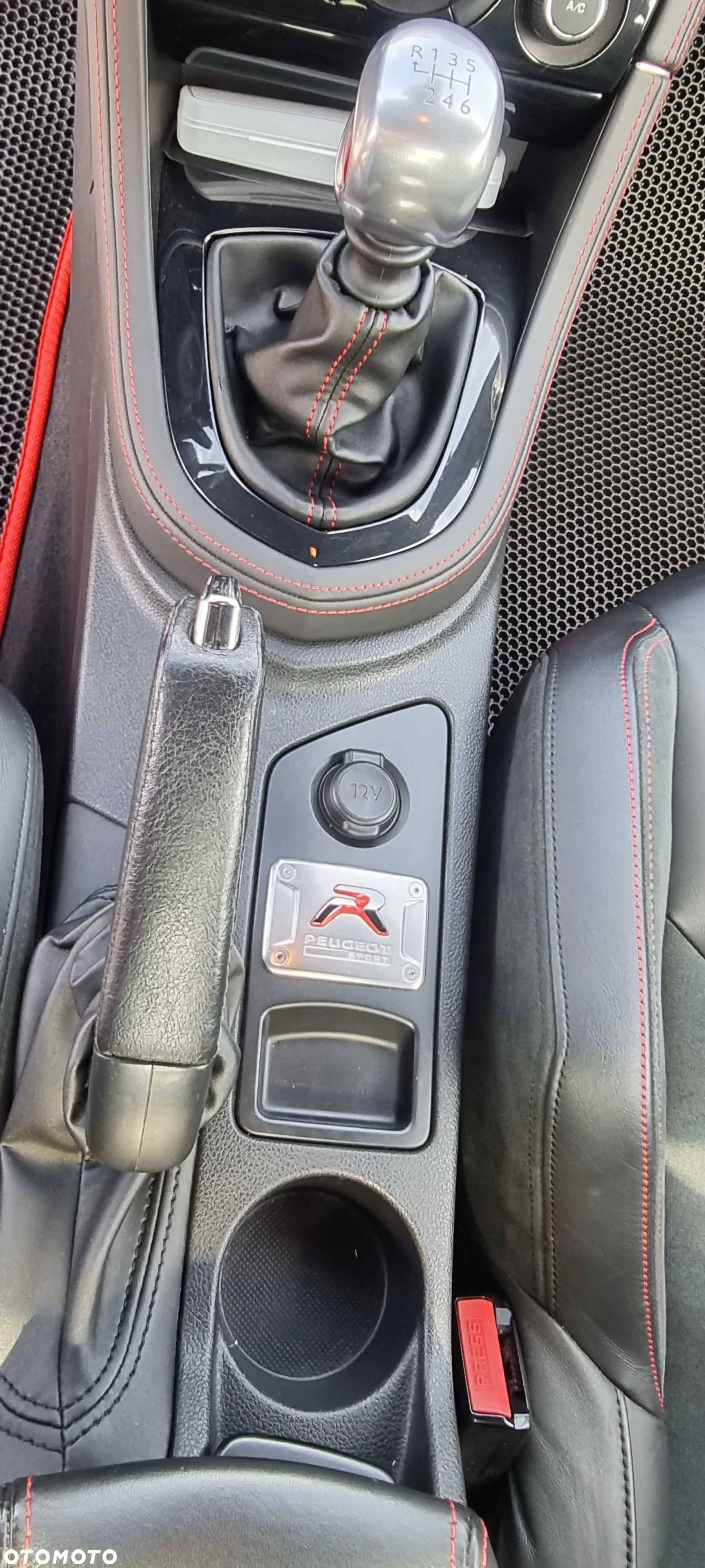 Peugeot RCZ 1.6 THP R - 18