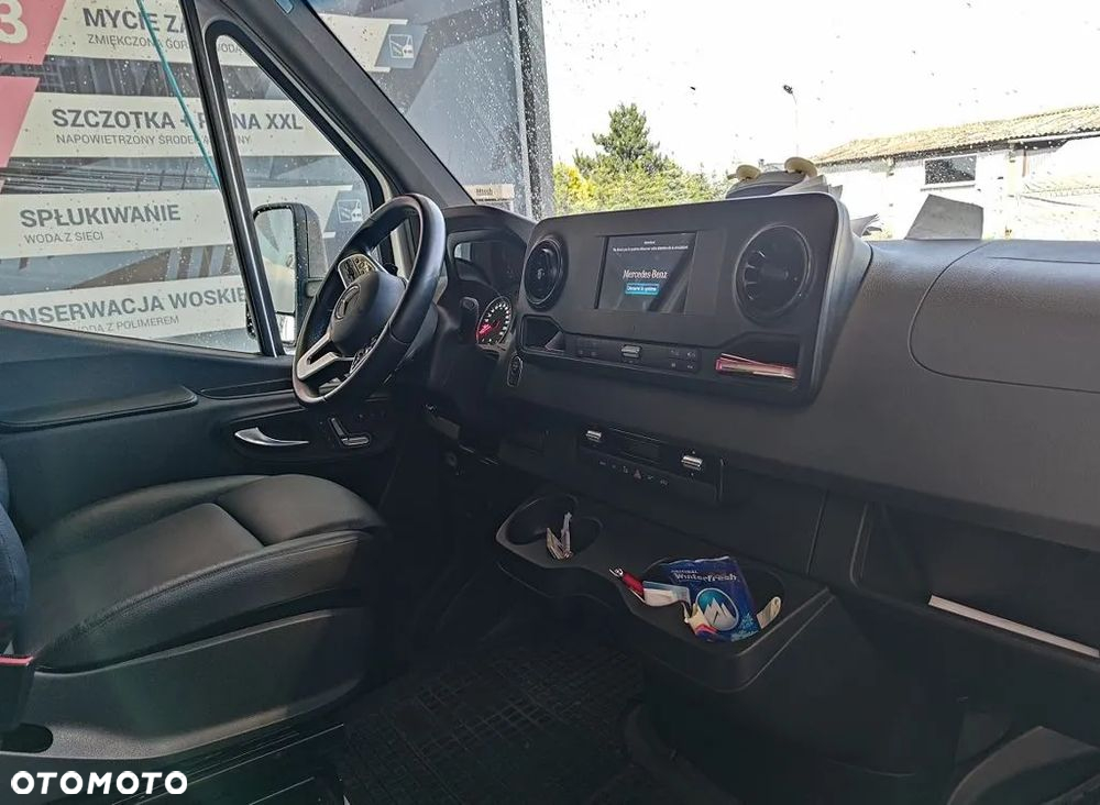 Mercedes-Benz Sprinter - 6