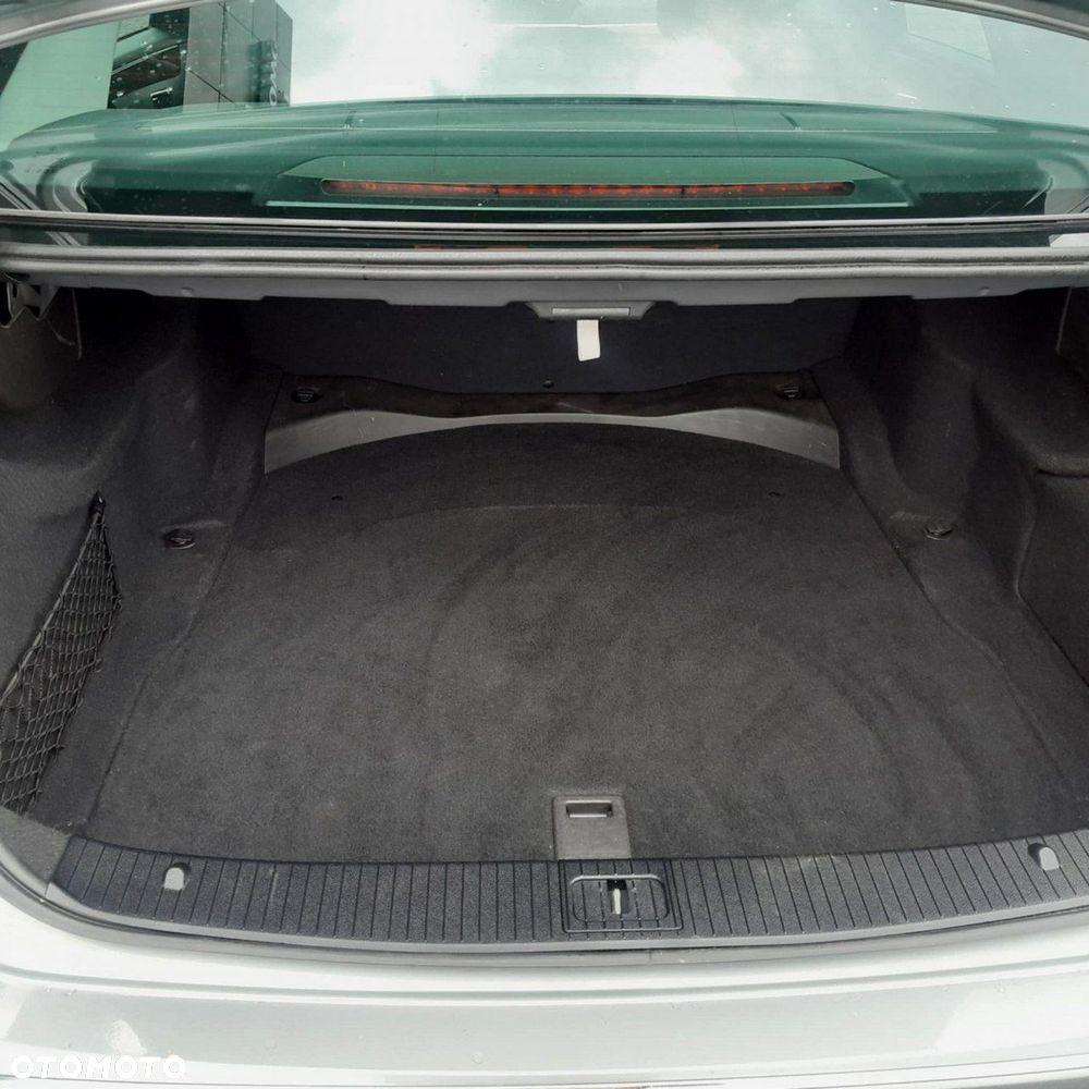Mercedes-Benz Klasa E 350 CGI BlueEFFICIENCY 7G-TRONIC Elegance - 7