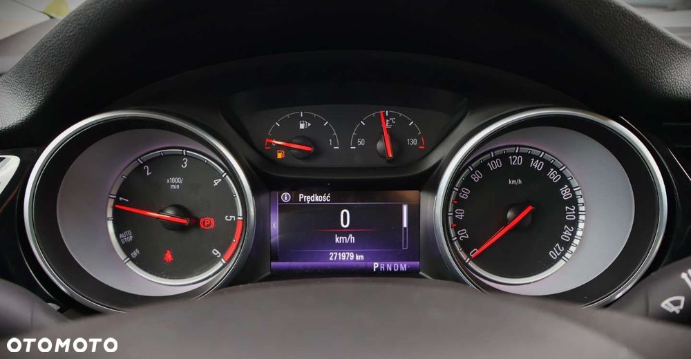 Opel Insignia - 22