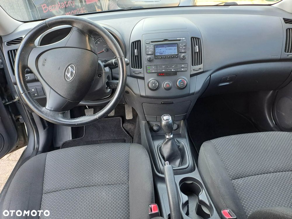 Hyundai i30 i30cw 1.4 UEFA EURO 2012 Edition - 13