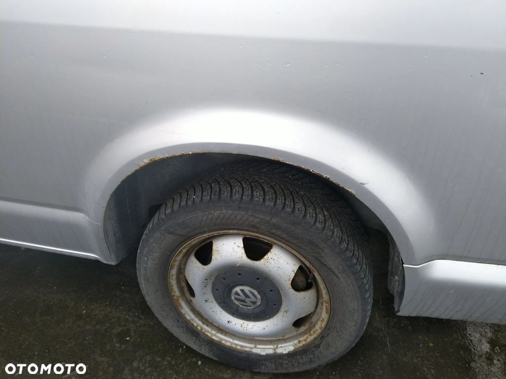 Volkswagen Caravelle - 8