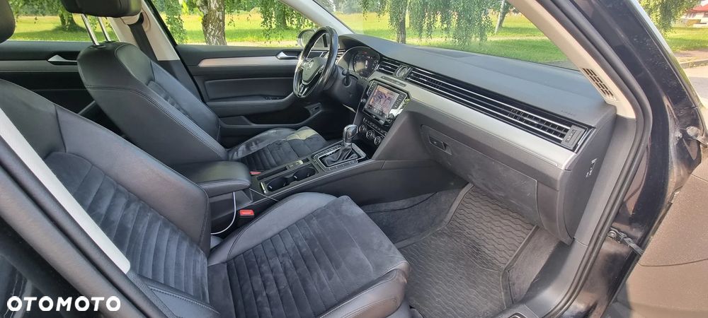 Volkswagen Passat 2.0 TDI BMT 4Mot Highline DSG - 9