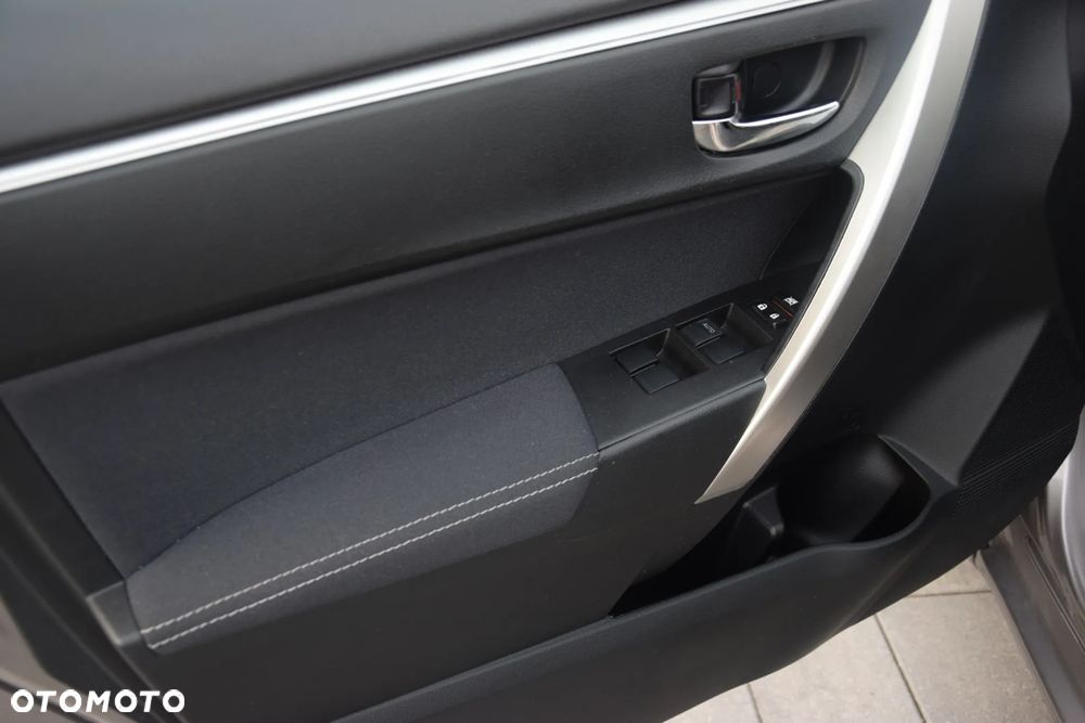 Toyota Corolla 1.6 Valvematic Life Plus - 21