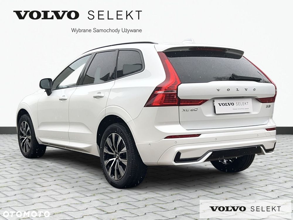Volvo XC 60 B5 B AWD Plus Dark - 8