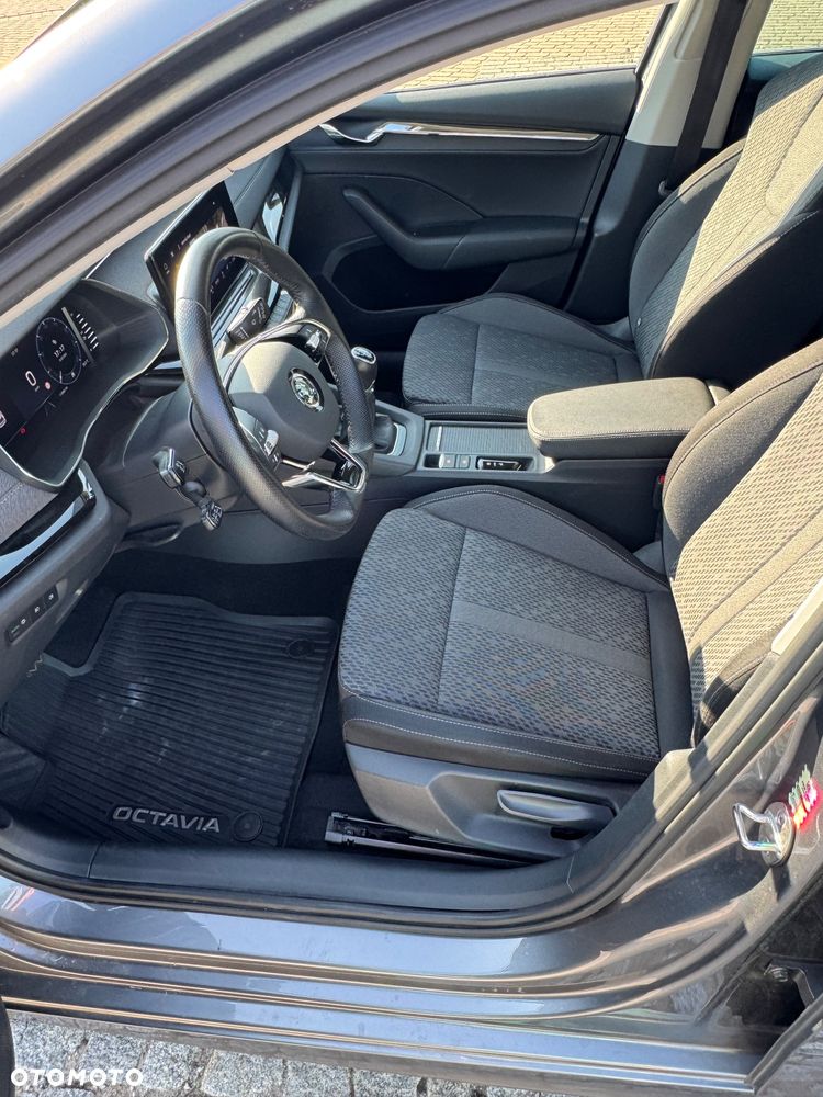Skoda Octavia 2.0 TDI Style - 7