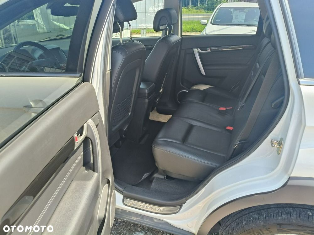 Chevrolet Captiva - 25