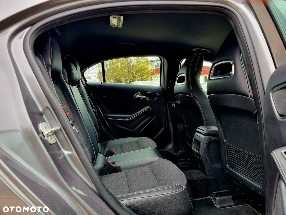 Mercedes-Benz Klasa A 180 7G-DCT Style - 12