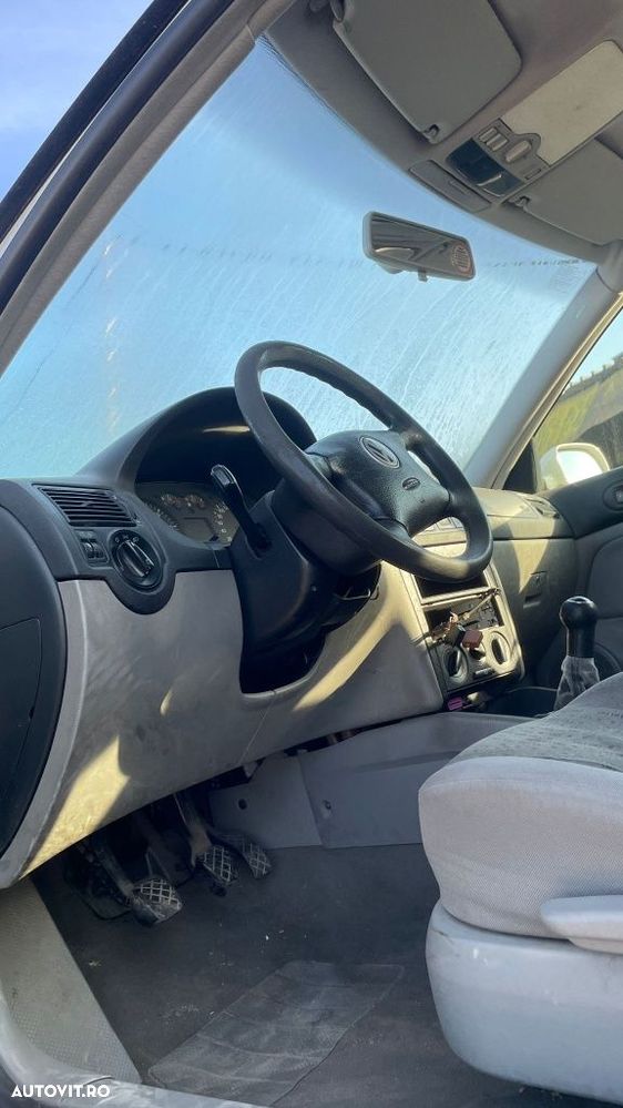 Dezmembrez Volkswagen Golf 1.6 Benzina BCB - 4