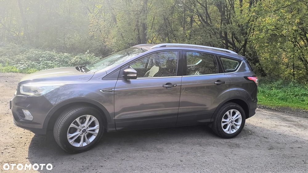 Ford Kuga - 28
