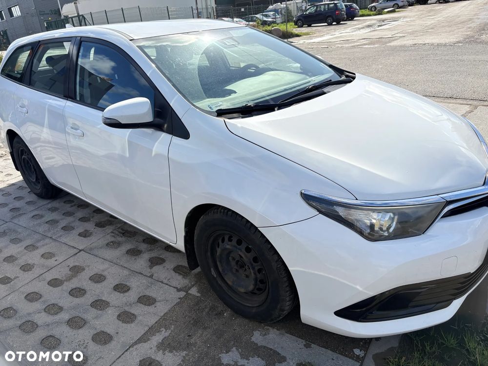 Toyota Auris 1.4 D-4D Active - 14