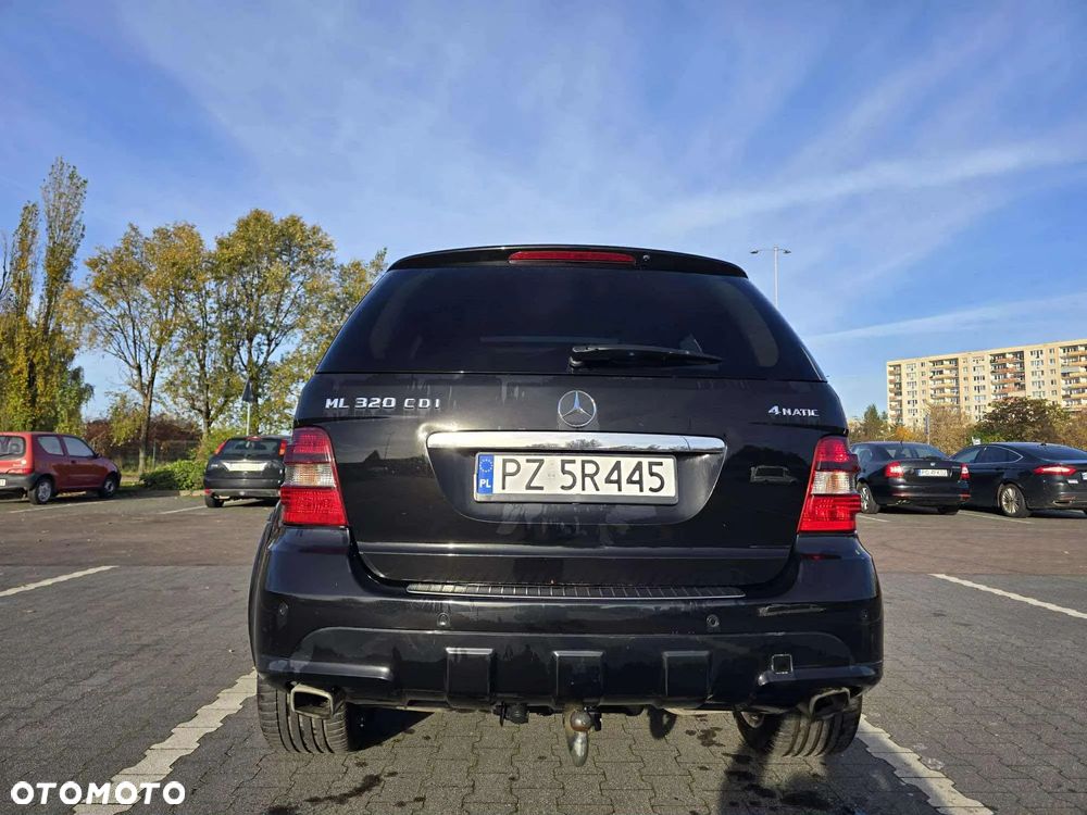 Mercedes-Benz ML - 9