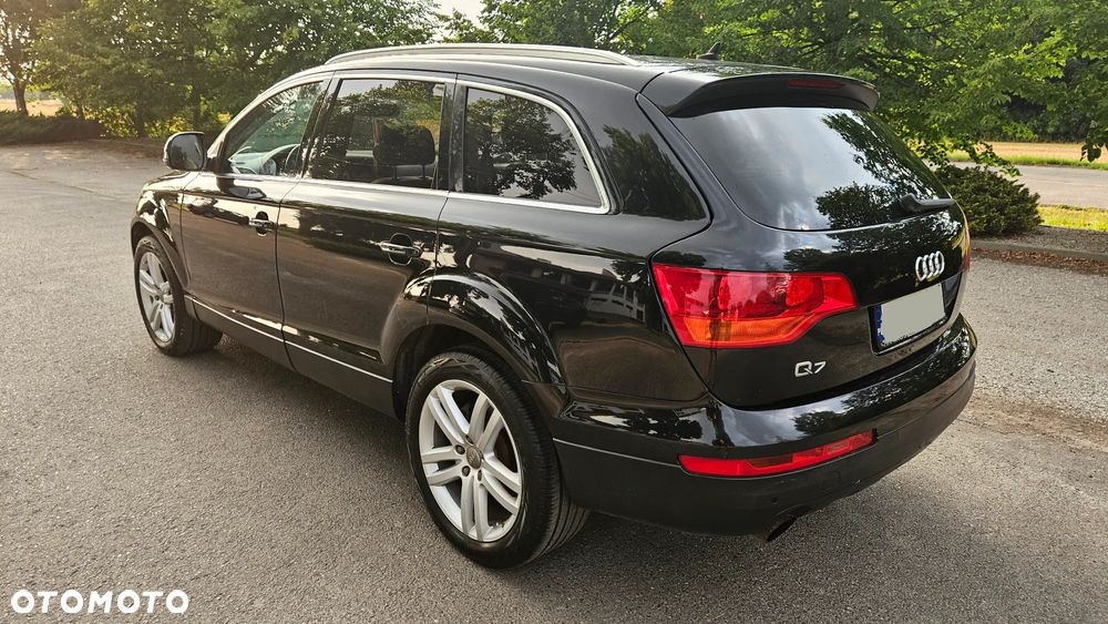Audi Q7 - 11