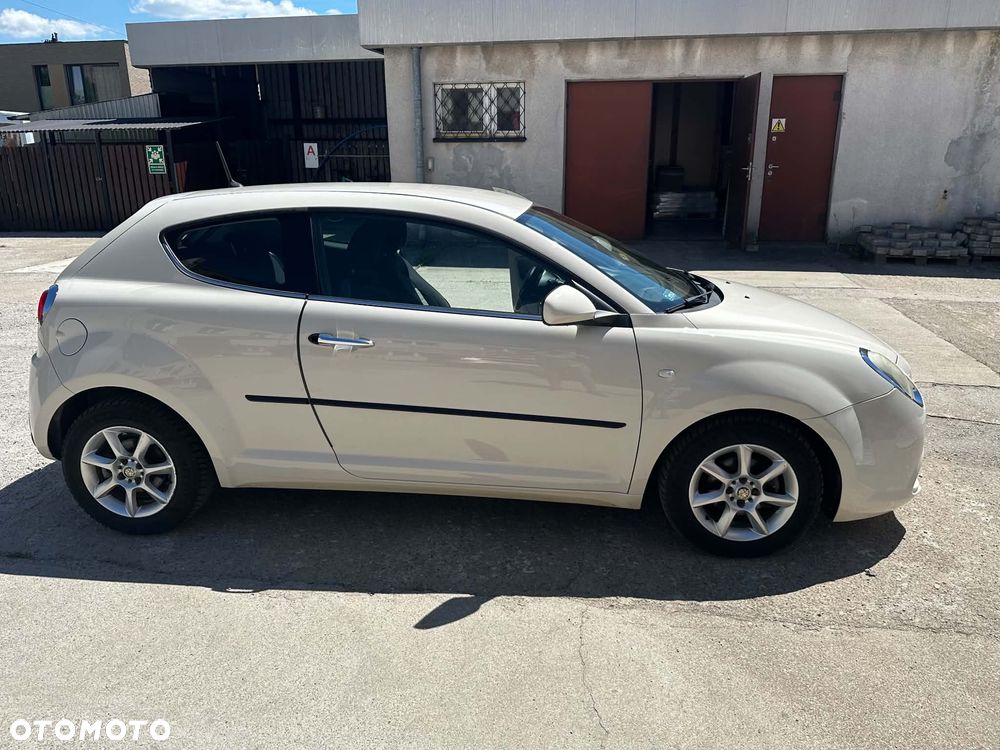 Alfa Romeo Mito 1.4 Distinctive EU6 - 2