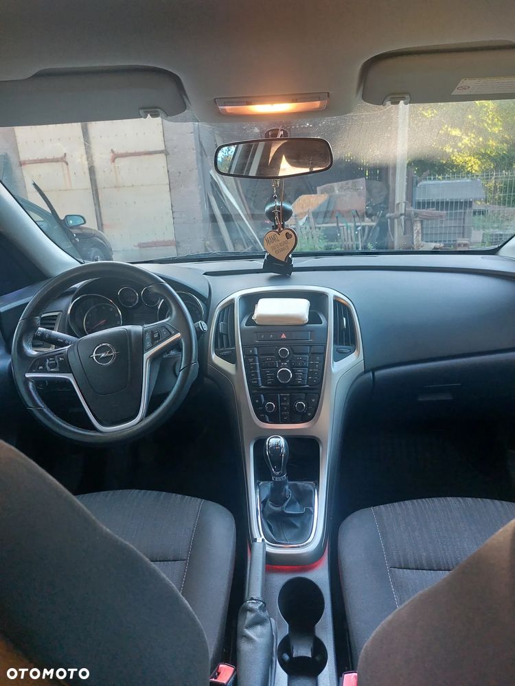 Opel Astra 1.4 T Cosmo - 12