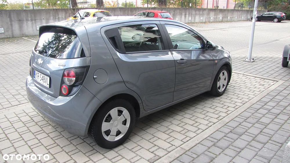 Chevrolet Aveo - 3