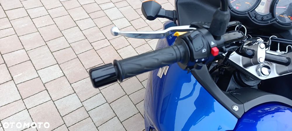 Suzuki V-STROM - 13