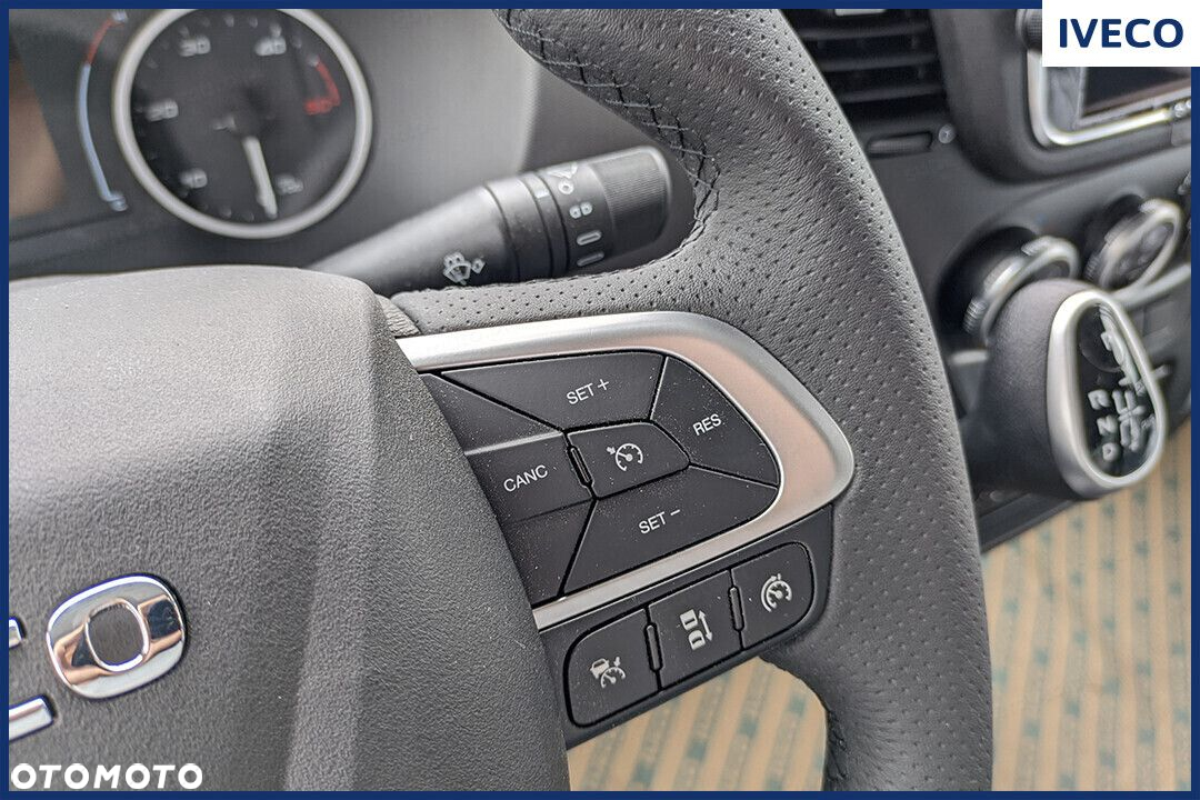 Iveco Daily 70C18 Zabudowa 15EP 180KM - 33