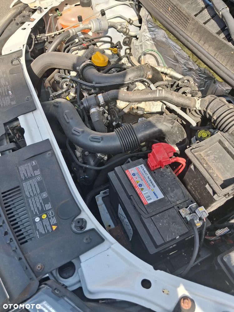 Dacia Sandero 0.9 TCe Laureate S&S EU6 - 6