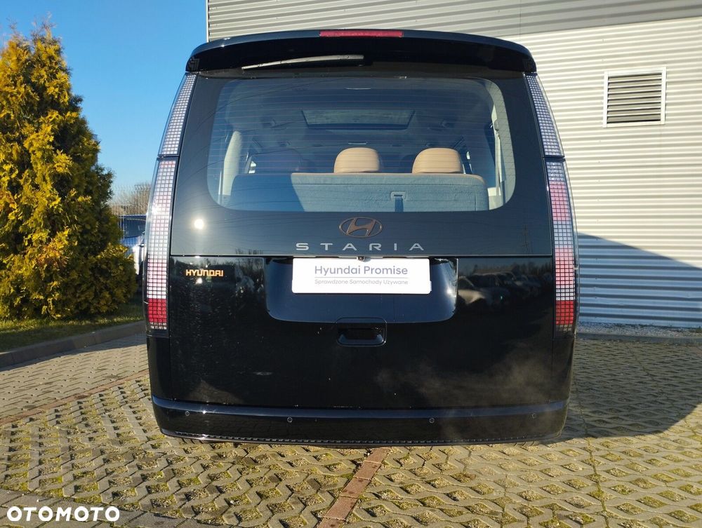 Hyundai Staria 1.6 T-GDI HEV Luxury - 25