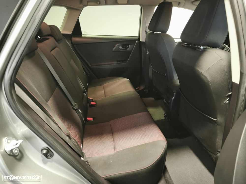 Toyota Auris Touring Sports 1.4 D-4D Active - 18