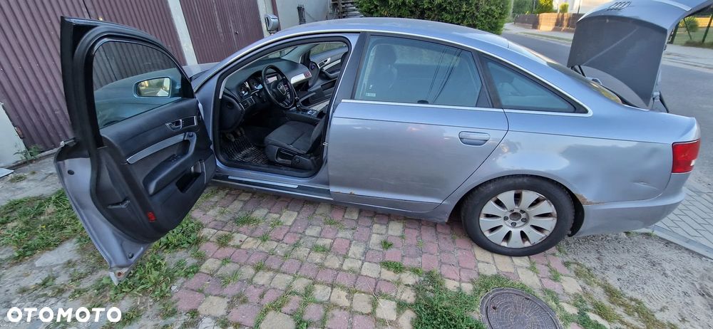 Audi A6 Limousine 2.4 - 5