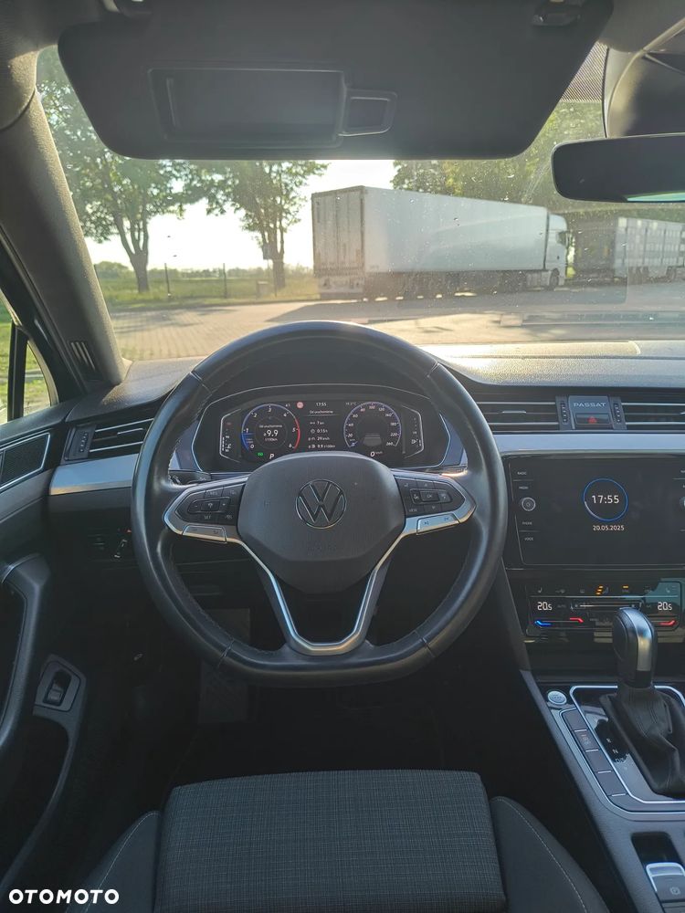 Volkswagen Passat 2.0 TDI SCR Business DSG - 17