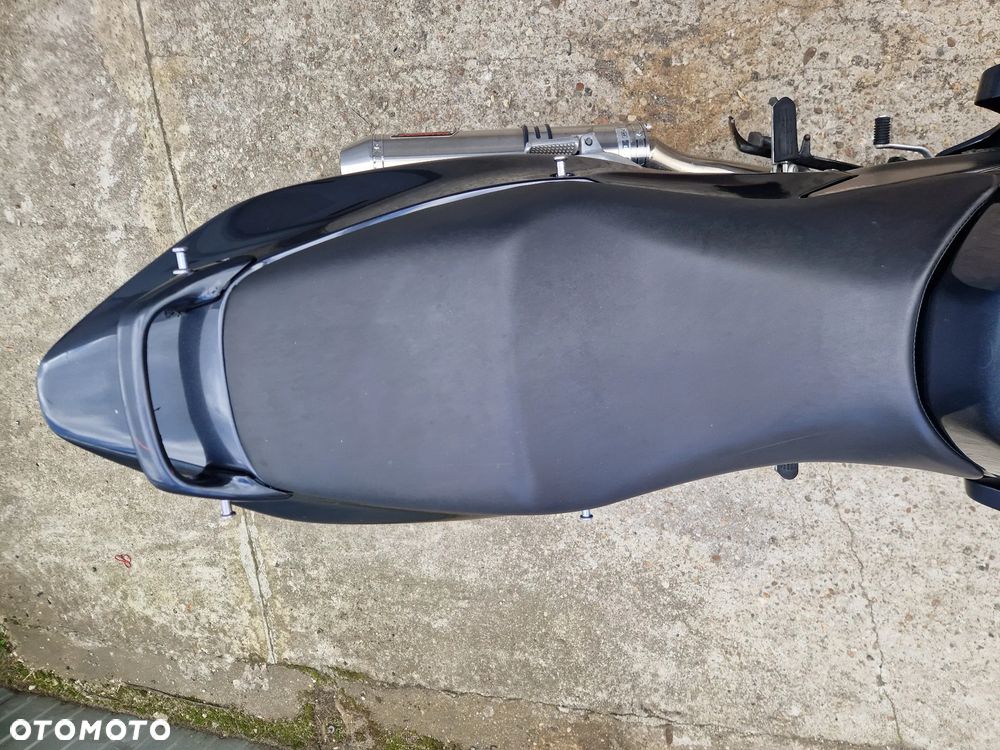 Honda CBR - 36