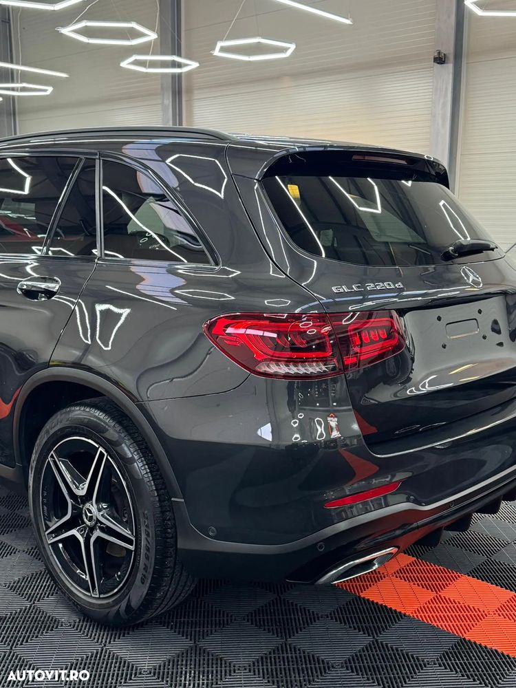 Mercedes-Benz GLC 220 d 4Matic 9G-TRONIC AMG Line - 5