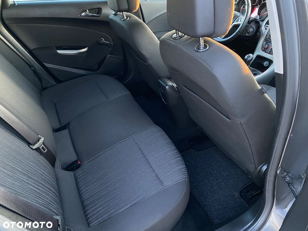 Opel Astra 1.4 Turbo Design Edition - 23