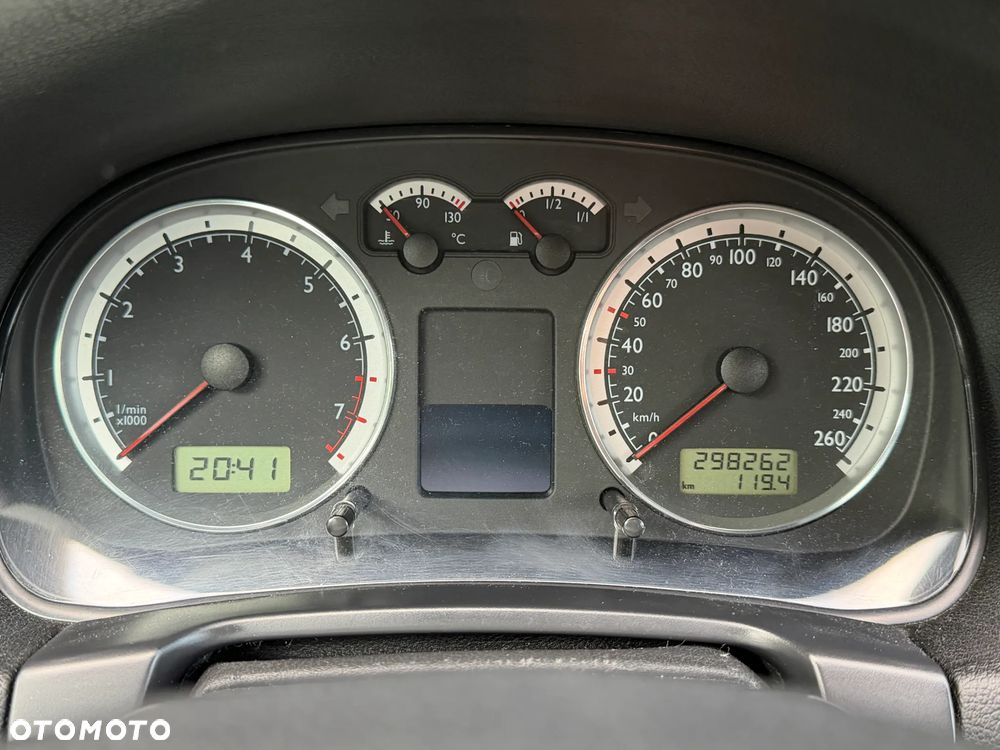 Volkswagen Bora 1.8T Trendline - 16
