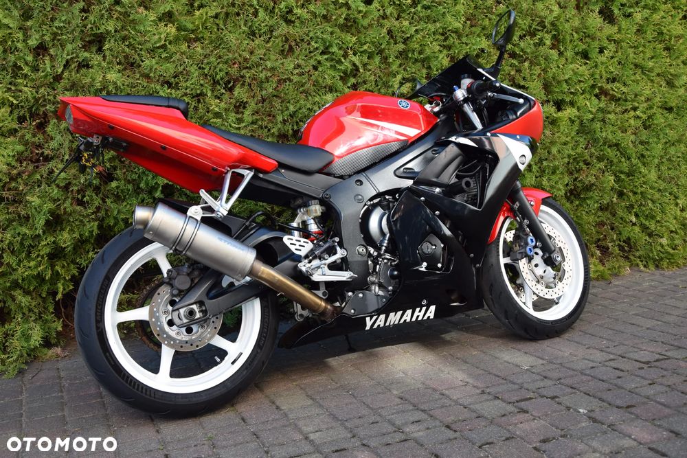 Yamaha R6 - 2