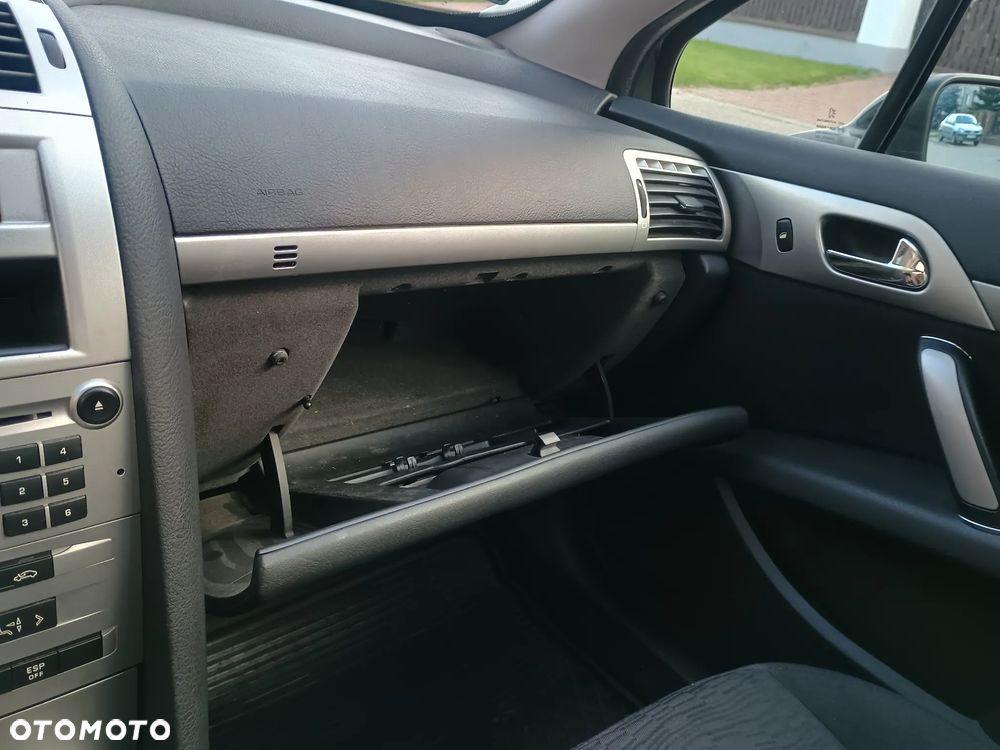 Peugeot 407 2.0 HDI Presence n.gama - 14