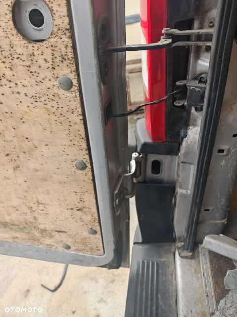 Citroen Jumper  Ducato 2020 rok drzwi tył srebrne - 4